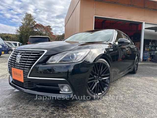 TOYOTA CROWN HYBRID