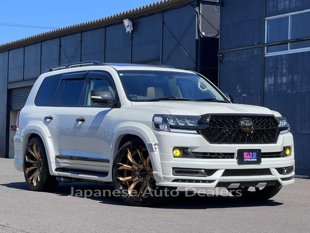 TOYOTA LAND CRUISER