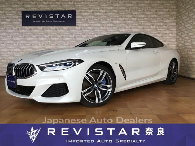 BMW 8 SERIES