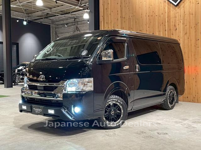 TOYOTA HIACE WAGON
