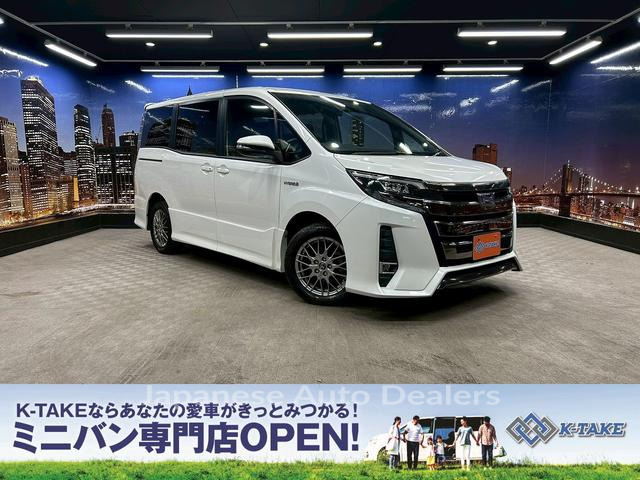 TOYOTA NOAH