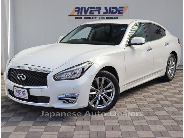 NISSAN FUGA