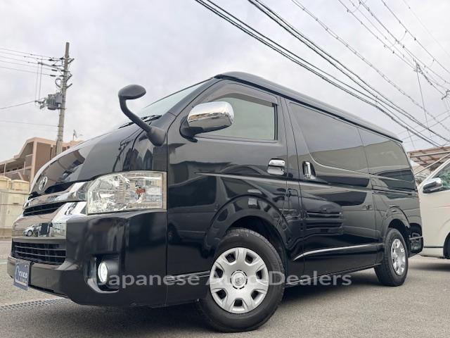 TOYOTA HIACE WAGON