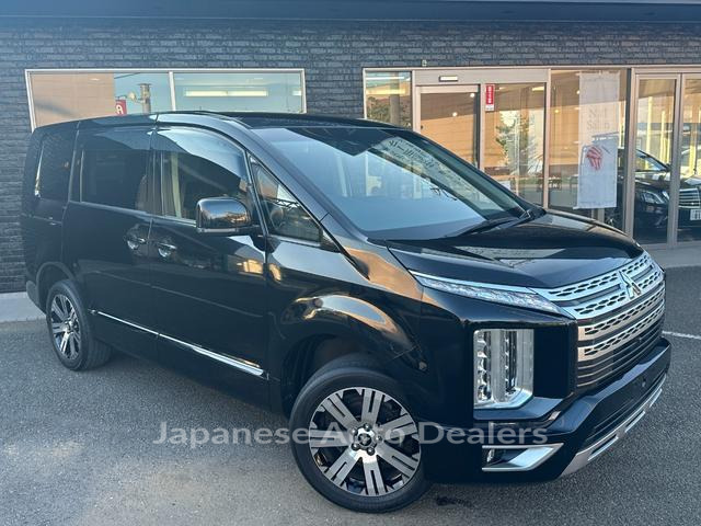 MITSUBISHI DELICA D:5