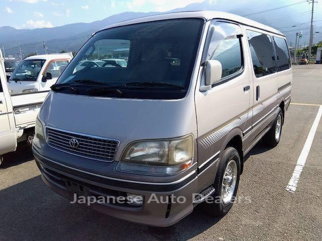 TOYOTA HIACE WAGON