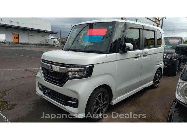 HONDA N-BOX CUSTOM