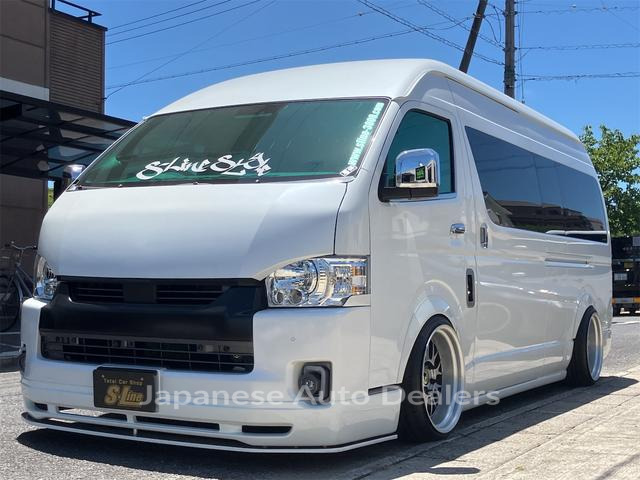 TOYOTA HIACE WAGON