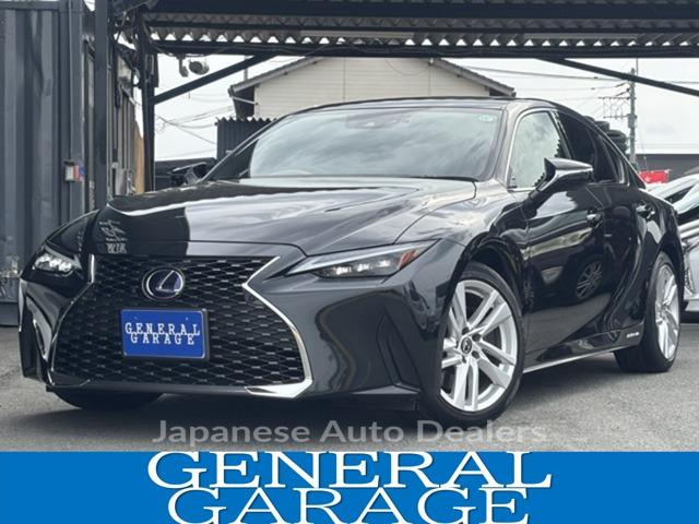 LEXUS IS