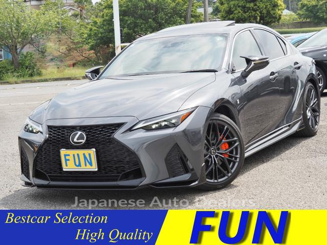 LEXUS IS