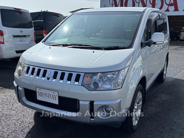MITSUBISHI DELICA D:5