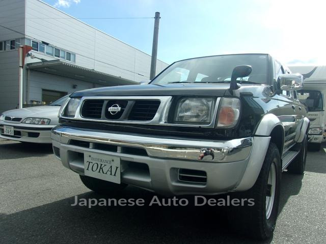 NISSAN DATSUN PICK UP