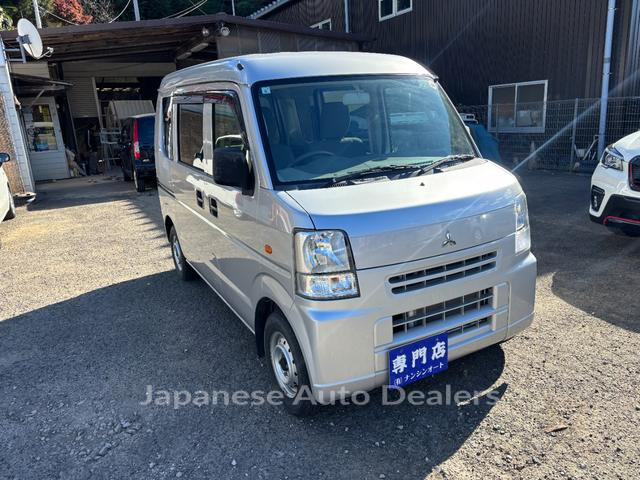 MITSUBISHI MINICAB VAN