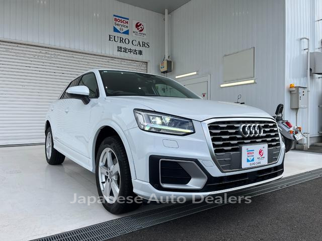 AUDI Q2