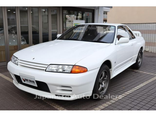 NISSAN SKYLINE
