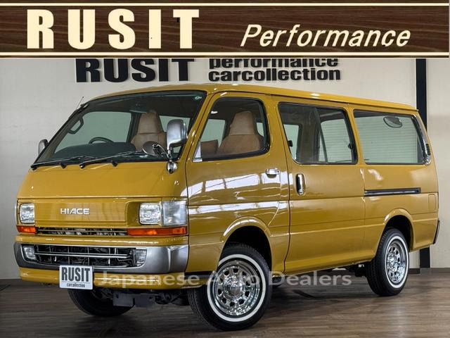 TOYOTA HIACE VAN