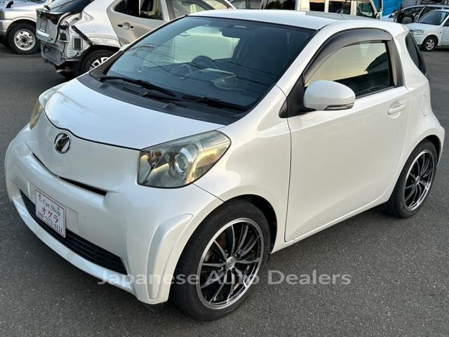 TOYOTA IQ