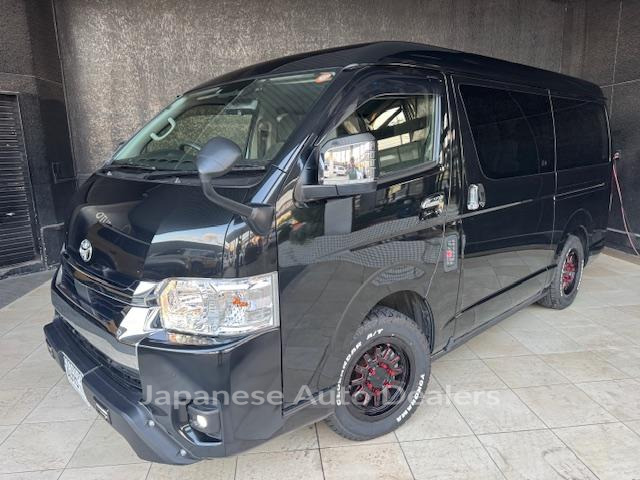 TOYOTA HIACE WAGON