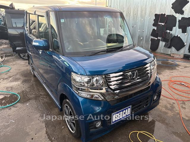 HONDA N-BOX CUSTOM