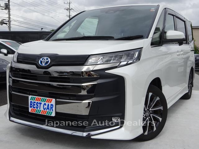 TOYOTA NOAH