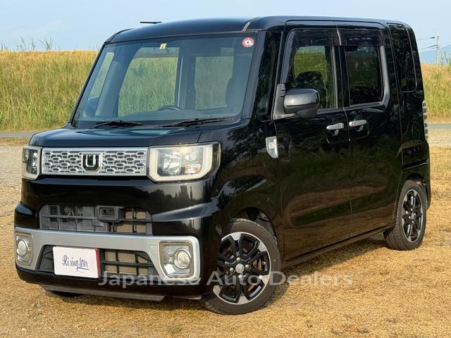 DAIHATSU WAKE