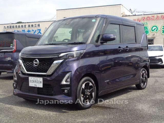 NISSAN ROOX