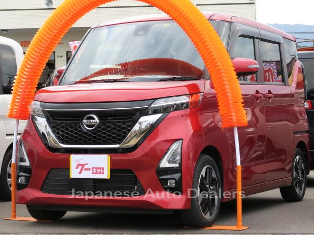 NISSAN ROOX