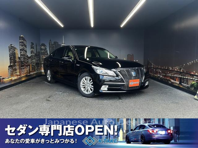 TOYOTA CROWN HYBRID