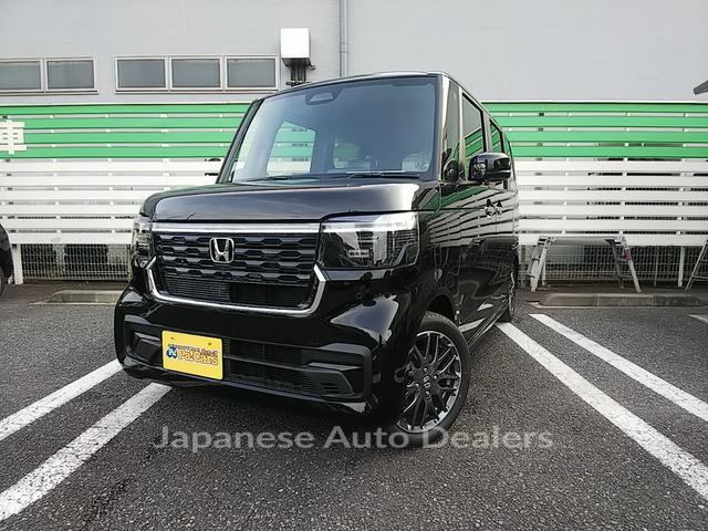HONDA N-BOX CUSTOM