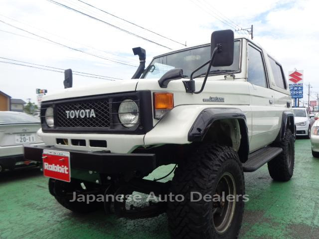 TOYOTA LAND CRUISER 70