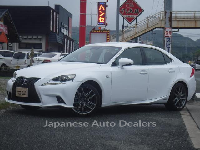 LEXUS IS
