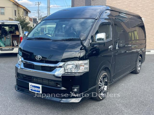 TOYOTA HIACE WAGON