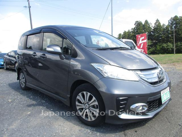 HONDA FREED HYBRID