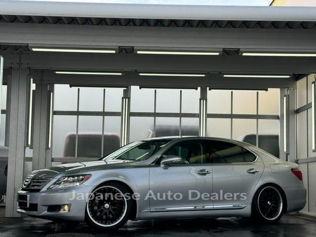 LEXUS LS