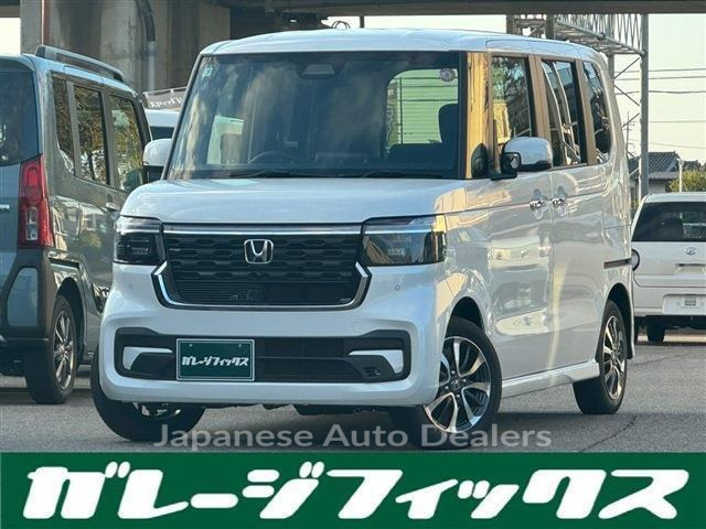 HONDA N-BOX CUSTOM