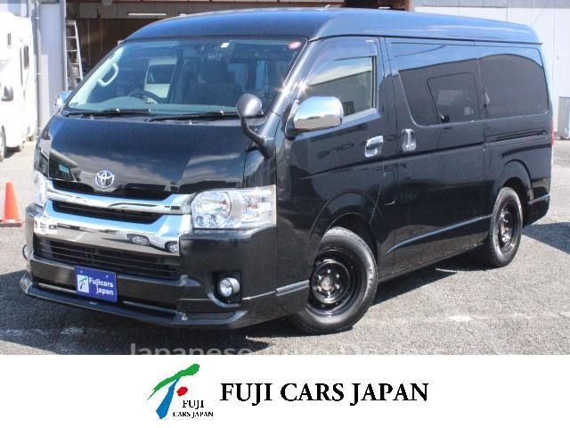 TOYOTA HIACE WAGON