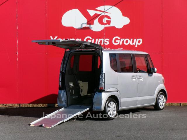 HONDA N-BOX PLUS