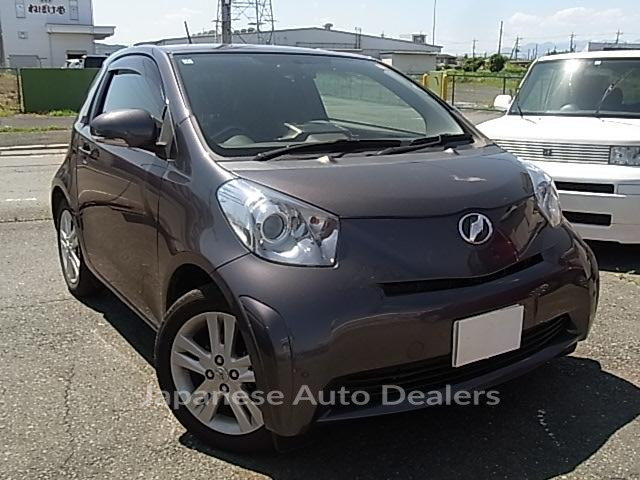 TOYOTA IQ