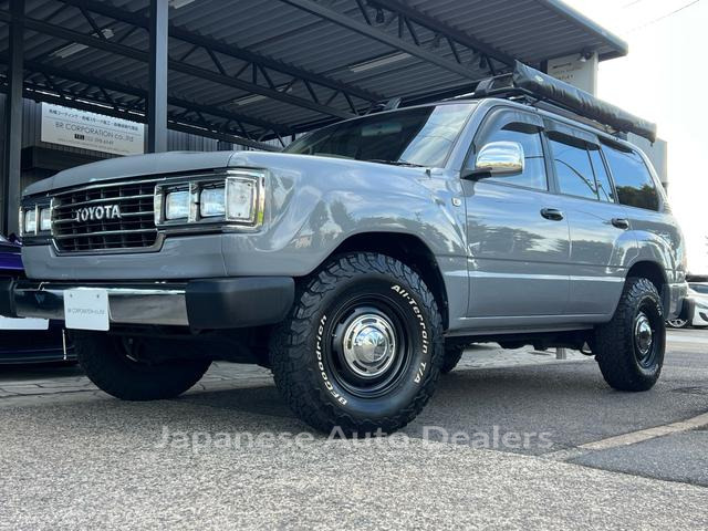 TOYOTA LAND CRUISER 100