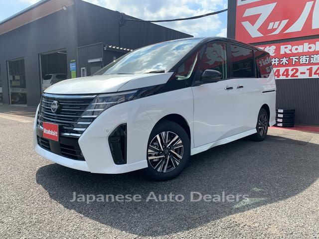 NISSAN SERENA