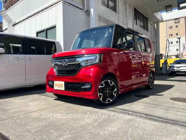 HONDA N-BOX CUSTOM