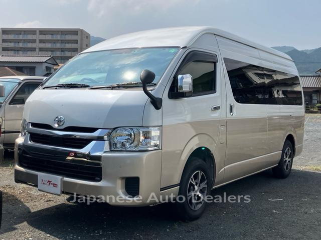 TOYOTA HIACE WAGON