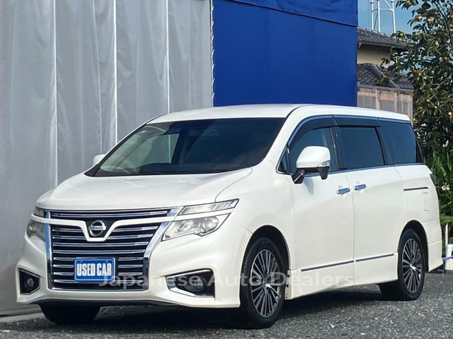 NISSAN ELGRAND