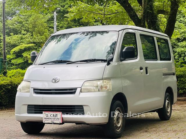 TOYOTA LITEACE VAN