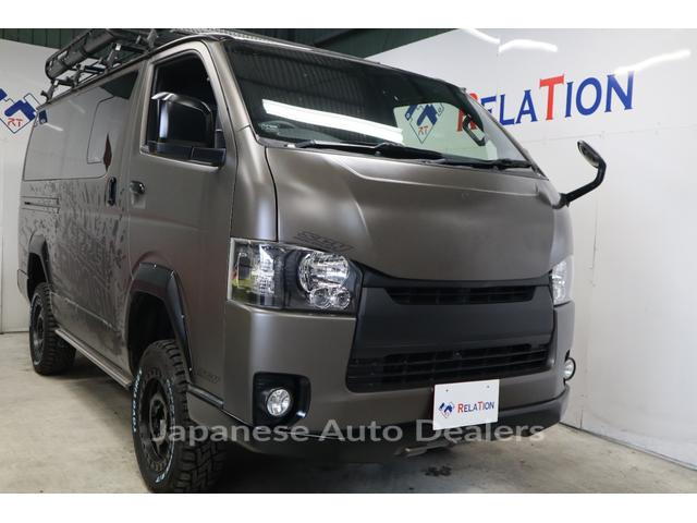 TOYOTA HIACE VAN