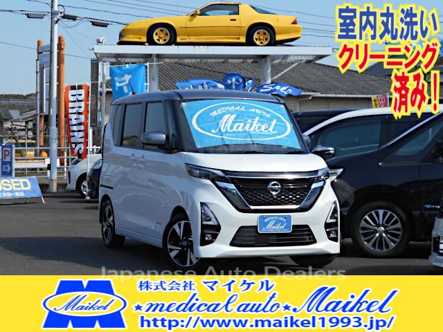 NISSAN ROOX
