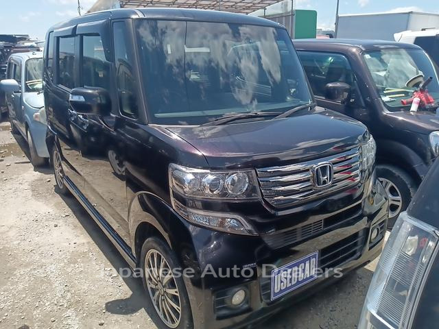 HONDA N-BOX CUSTOM