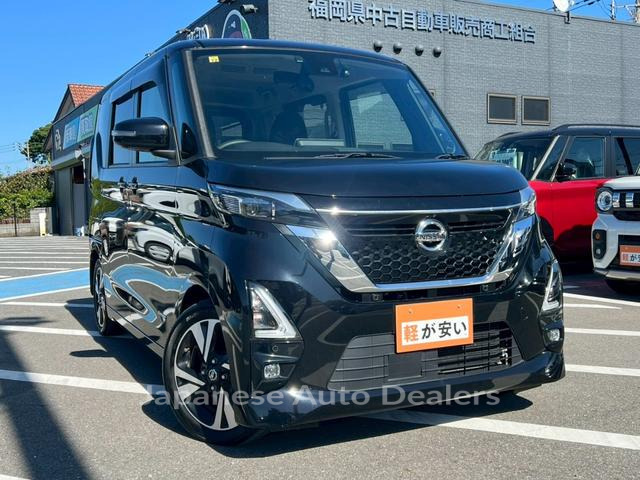 NISSAN ROOX