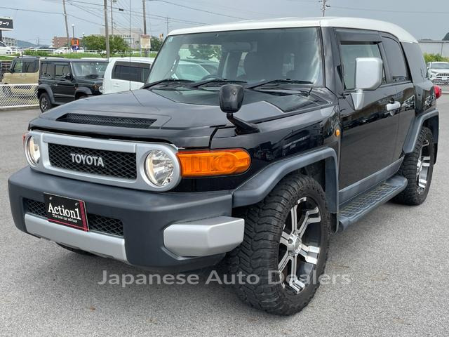 TOYOTA FJ CRUISER