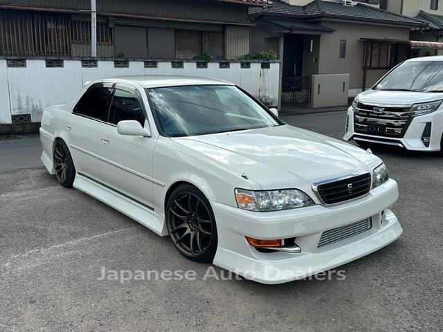 TOYOTA CRESTA
