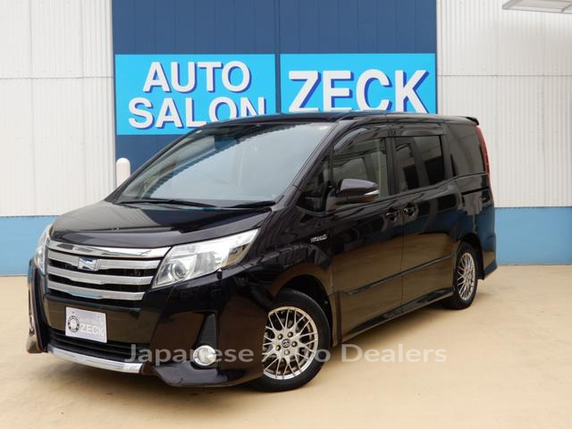 TOYOTA NOAH